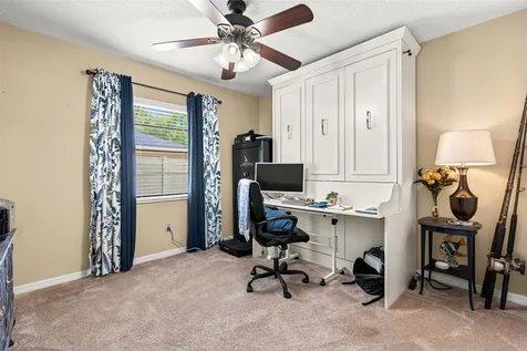 8736 Larwin Lane Orlando FL 32817