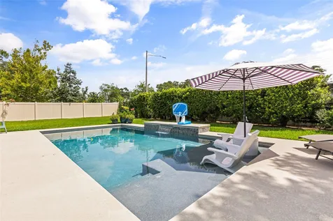 8736 Larwin Lane Orlando FL 32817