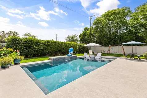 8736 Larwin Lane Orlando FL 32817