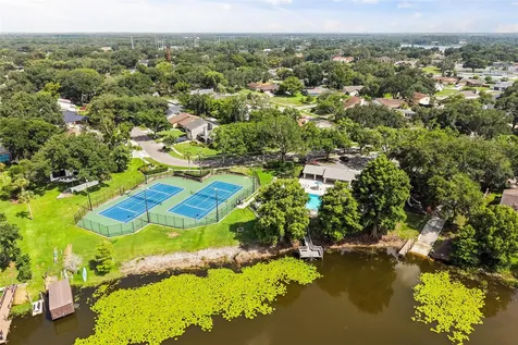 8736 Larwin Lane Orlando FL 32817