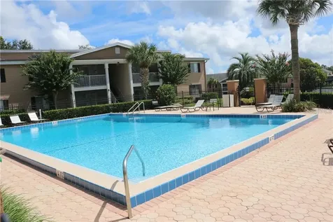 165 N Pearl Lake Causeway Altamonte Springs FL 32714
