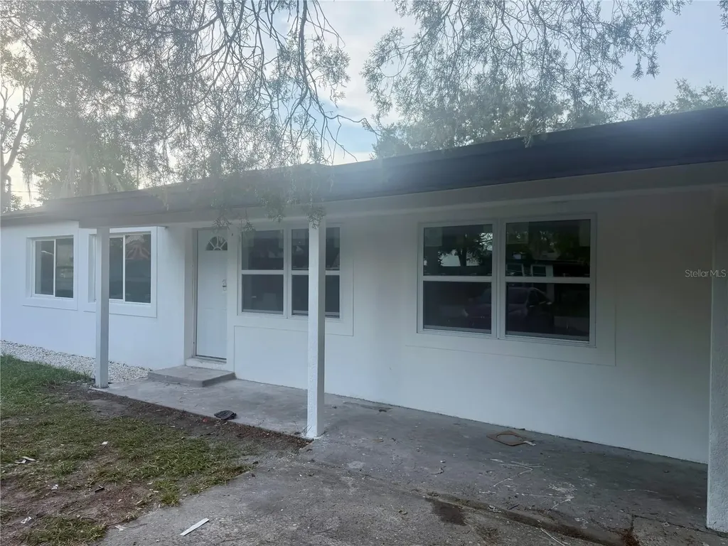 102 Garland Court Tampa FL 33613