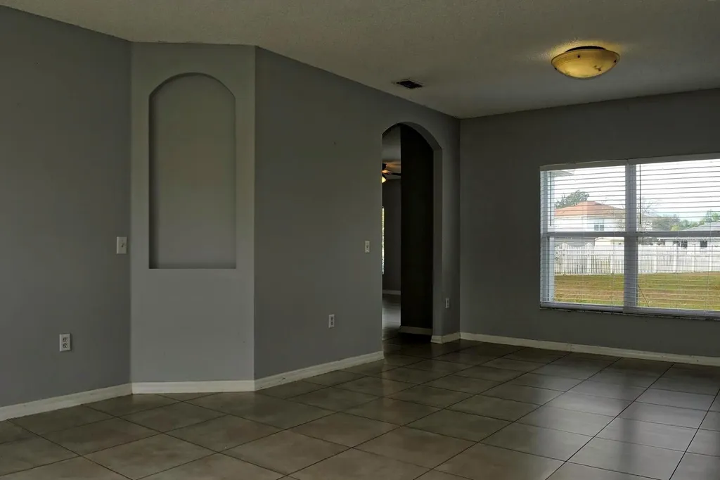 752 Paris Drive Kissimmee FL 34759