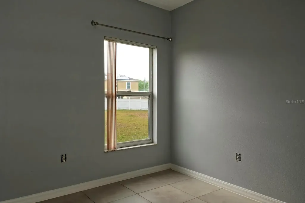 752 Paris Drive Kissimmee FL 34759