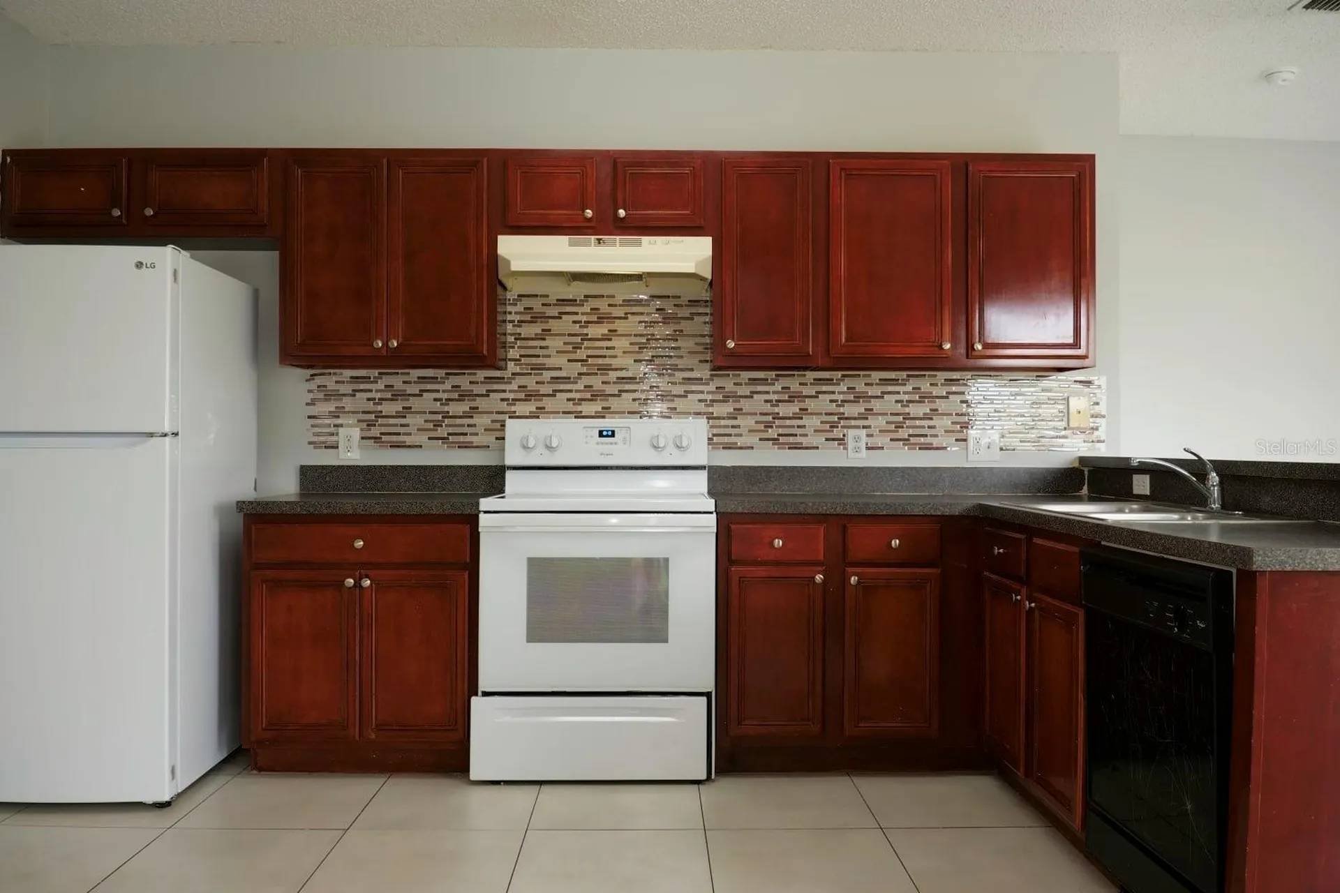 752 Paris Drive Kissimmee FL 34759