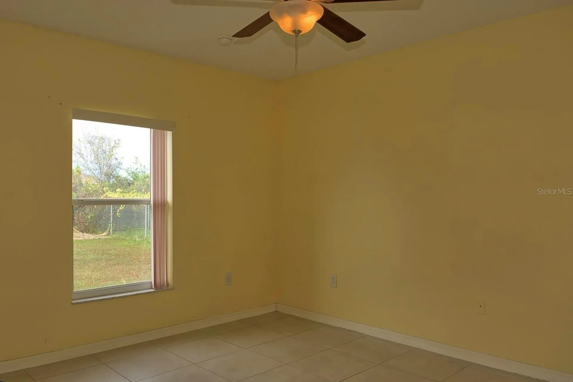 752 Paris Drive Kissimmee FL 34759