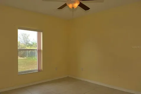 752 Paris Drive Kissimmee FL 34759