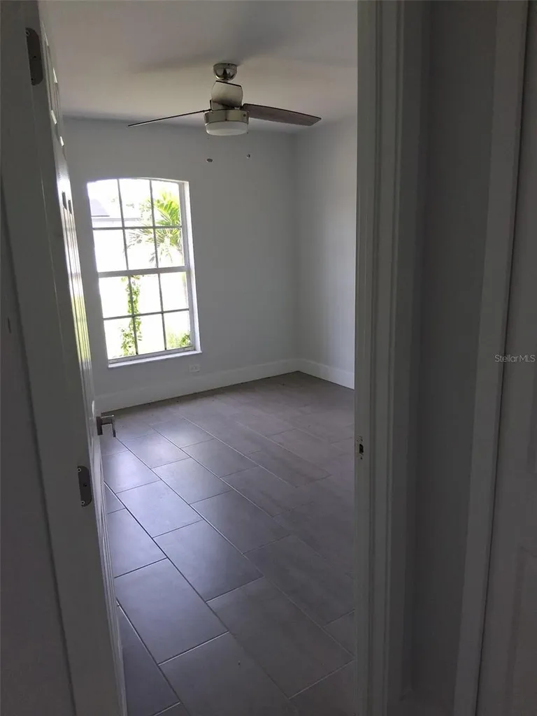 850 SW 15th Street Cape Coral FL 33991