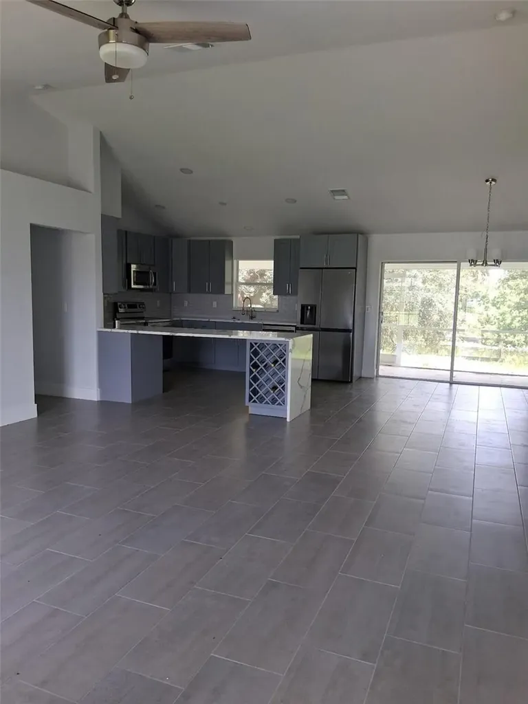 850 SW 15th Street Cape Coral FL 33991