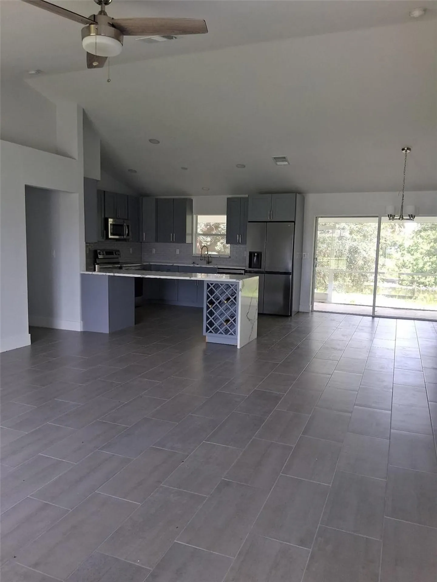 850 SW 15th Street Cape Coral FL 33991