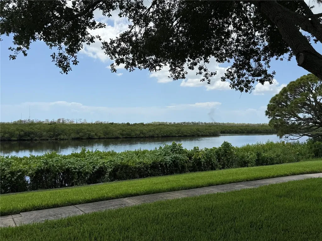 4817 11th Avenue Circle E Bradenton FL 34208