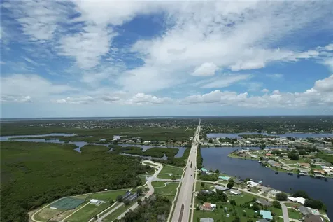 112 Sunnyside Street NW Port Charlotte FL 33952