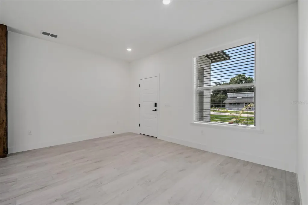 222 Florida Avenue Dundee FL 33838