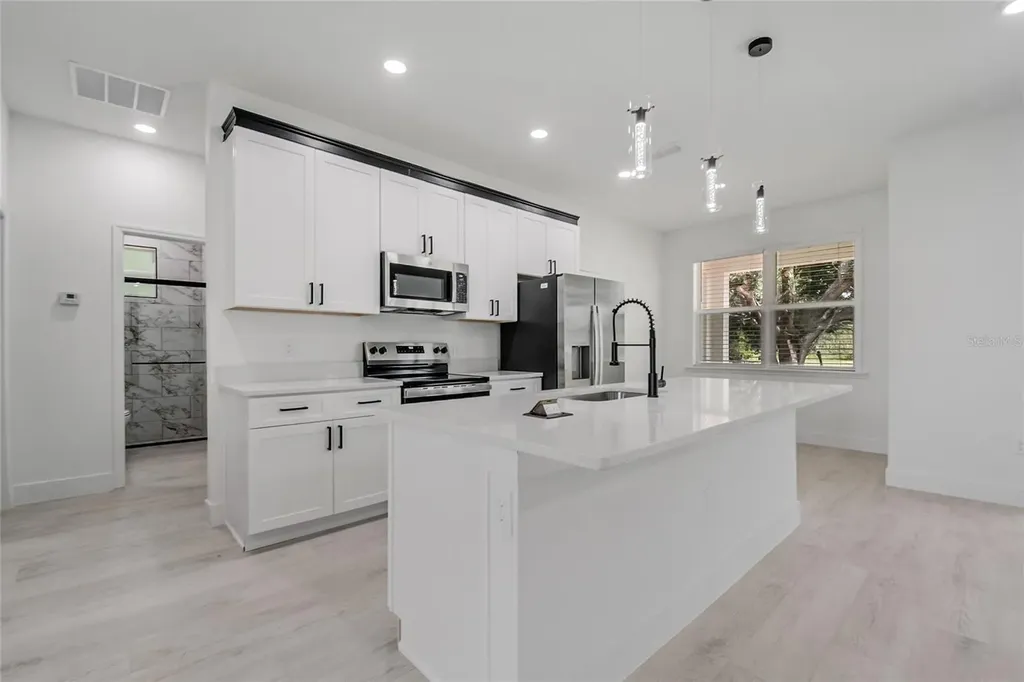 222 Florida Avenue Dundee FL 33838