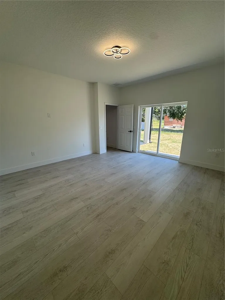 222 Florida Avenue Dundee FL 33838