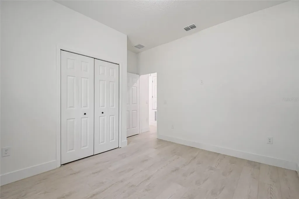 222 Florida Avenue Dundee FL 33838