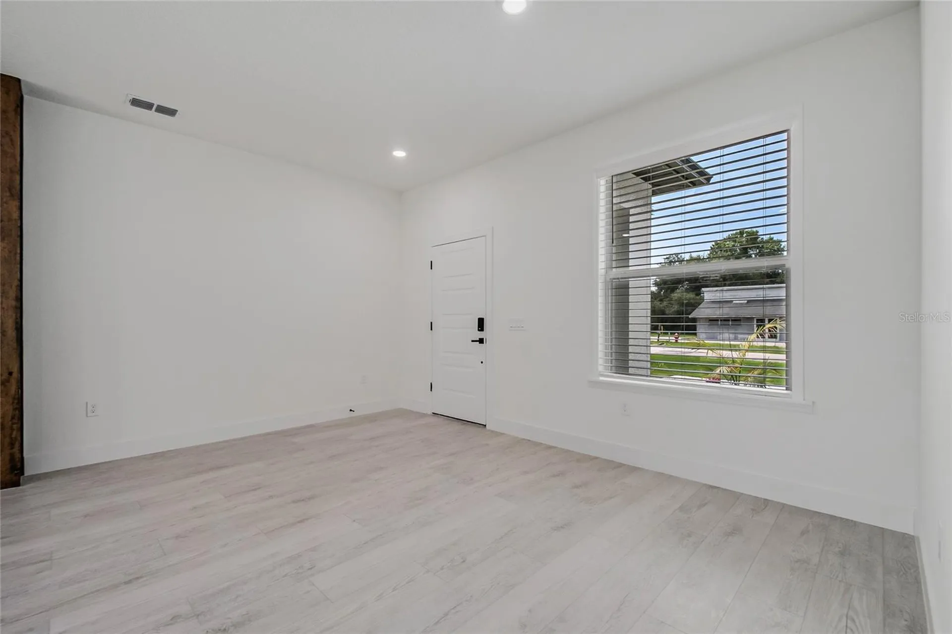 222 Florida Avenue Dundee FL 33838