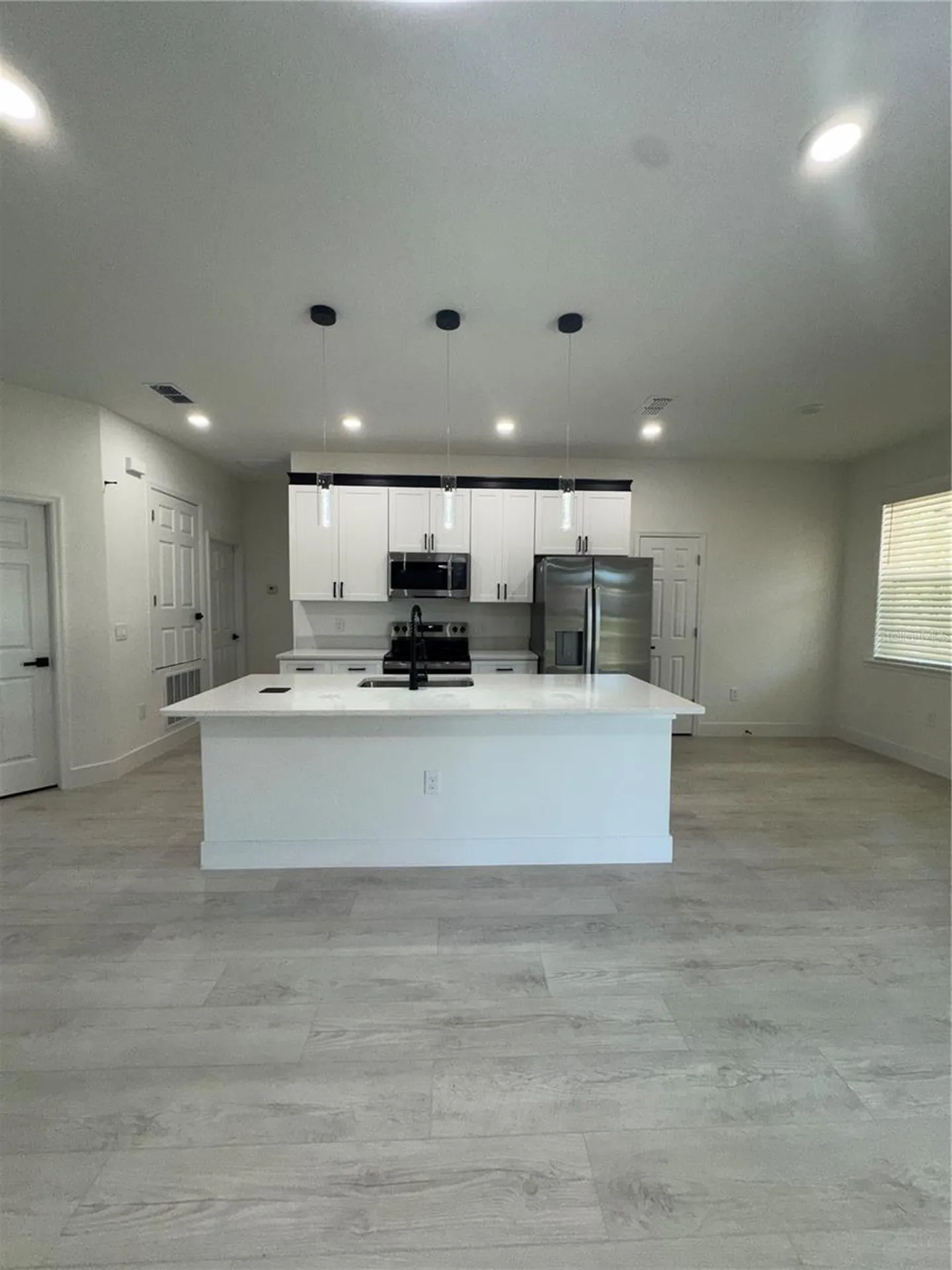 222 Florida Avenue Dundee FL 33838