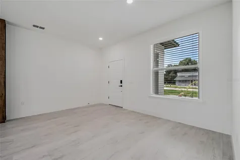 222 Florida Avenue Dundee FL 33838