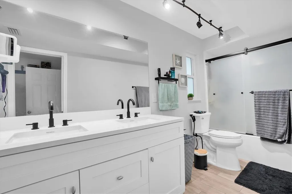 13179 Dorchester Drive Seminole FL 33776