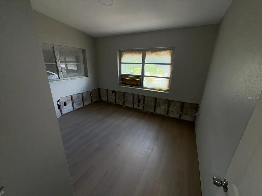2612 9th Bradenton FL 34205