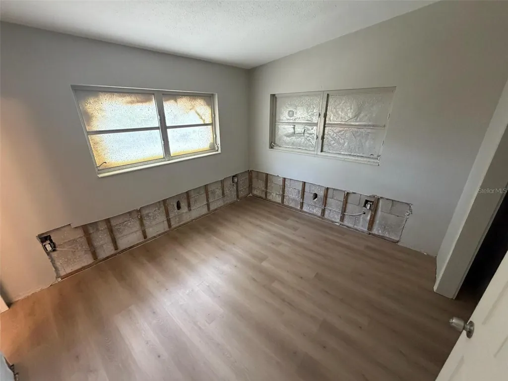 2612 9th Bradenton FL 34205