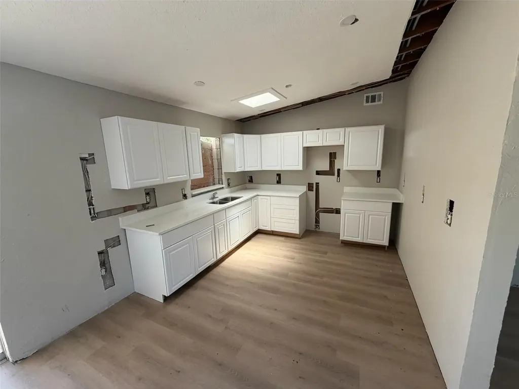 2612 9th Bradenton FL 34205