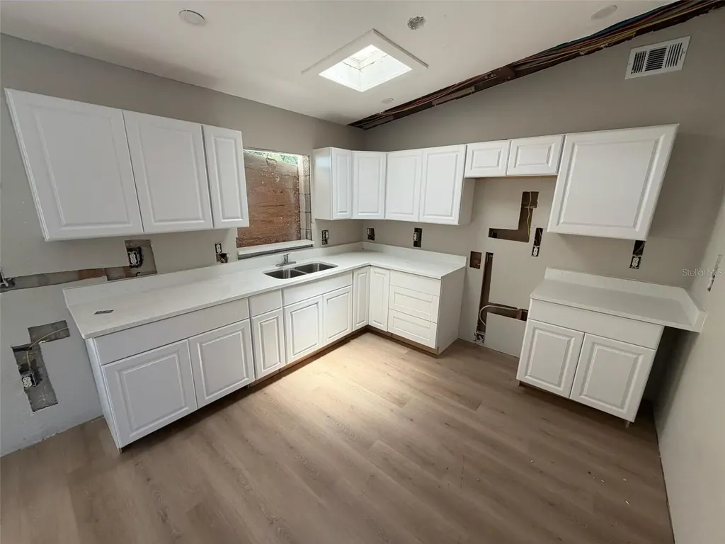 2612 9th Bradenton FL 34205