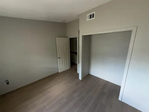 2612 9th Bradenton FL 34205