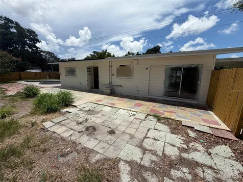 2612 9th Bradenton FL 34205