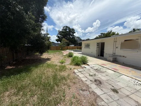 2612 9th Bradenton FL 34205