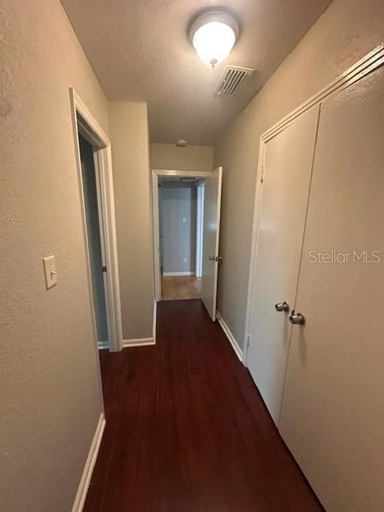 4315 W Watrous Avenue Tampa FL 33629