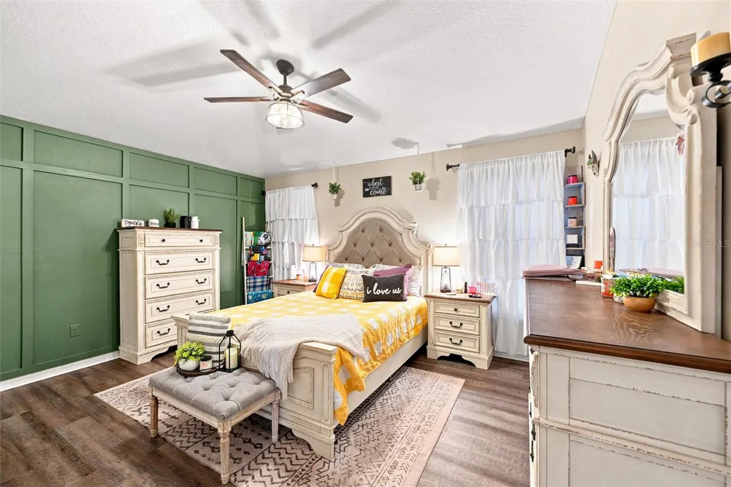 1111 Seminole Sky Drive Ruskin FL 33570