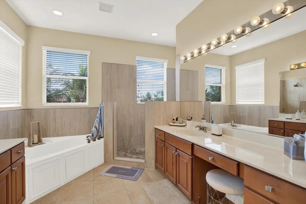 1226 3rd Street Circle E Palmetto FL 34221