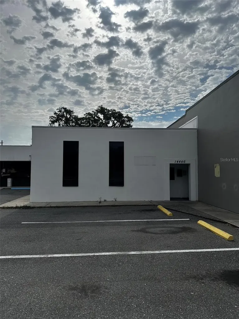 14446 7th Street Dade City FL 33525
