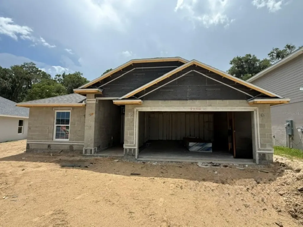 2206 NW 23rd Loop Ocala FL 34475