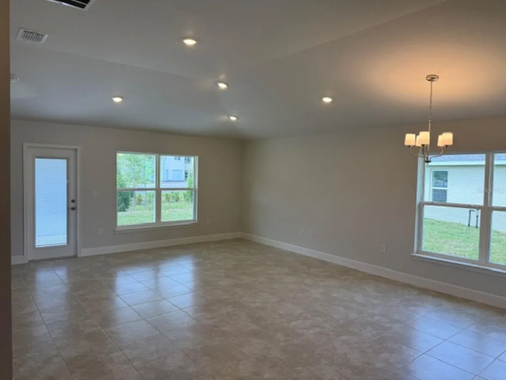 2206 NW 23rd Loop Ocala FL 34475