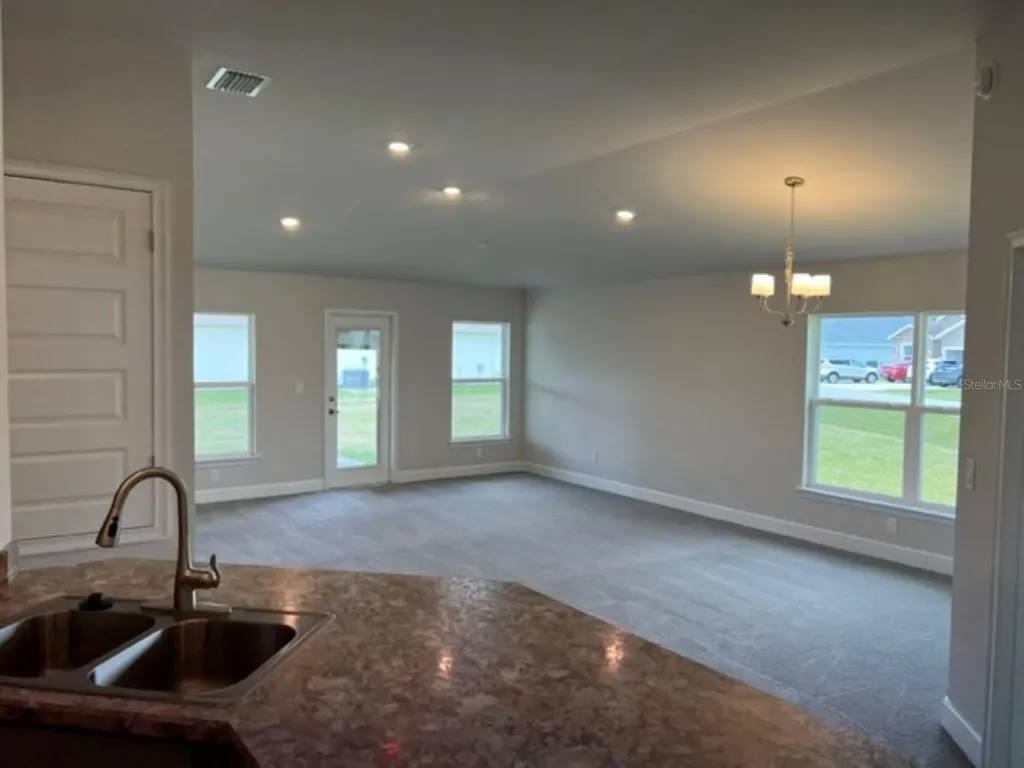 2206 NW 23rd Loop Ocala FL 34475