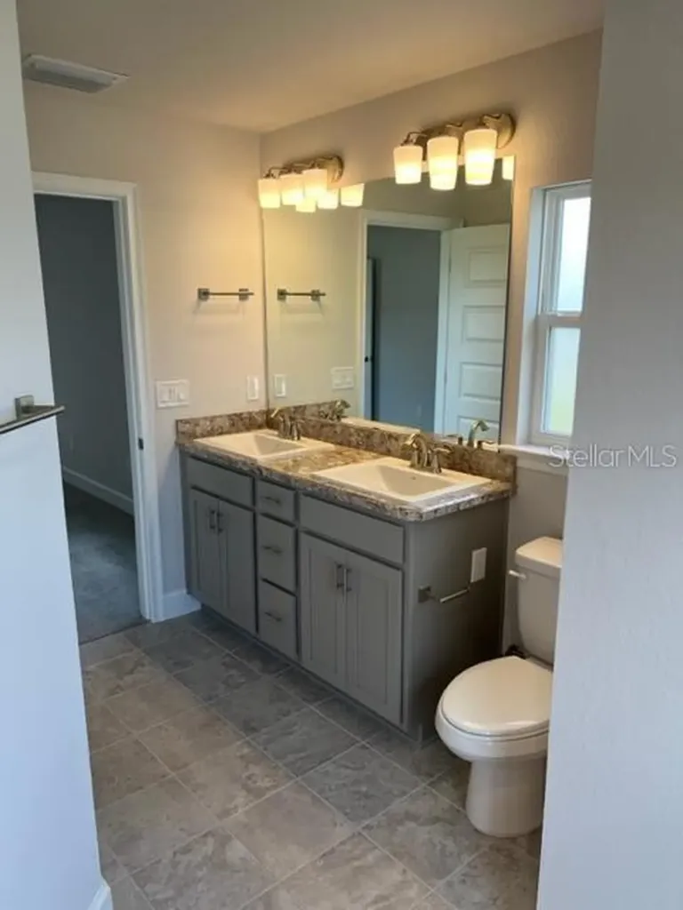 2206 NW 23rd Loop Ocala FL 34475