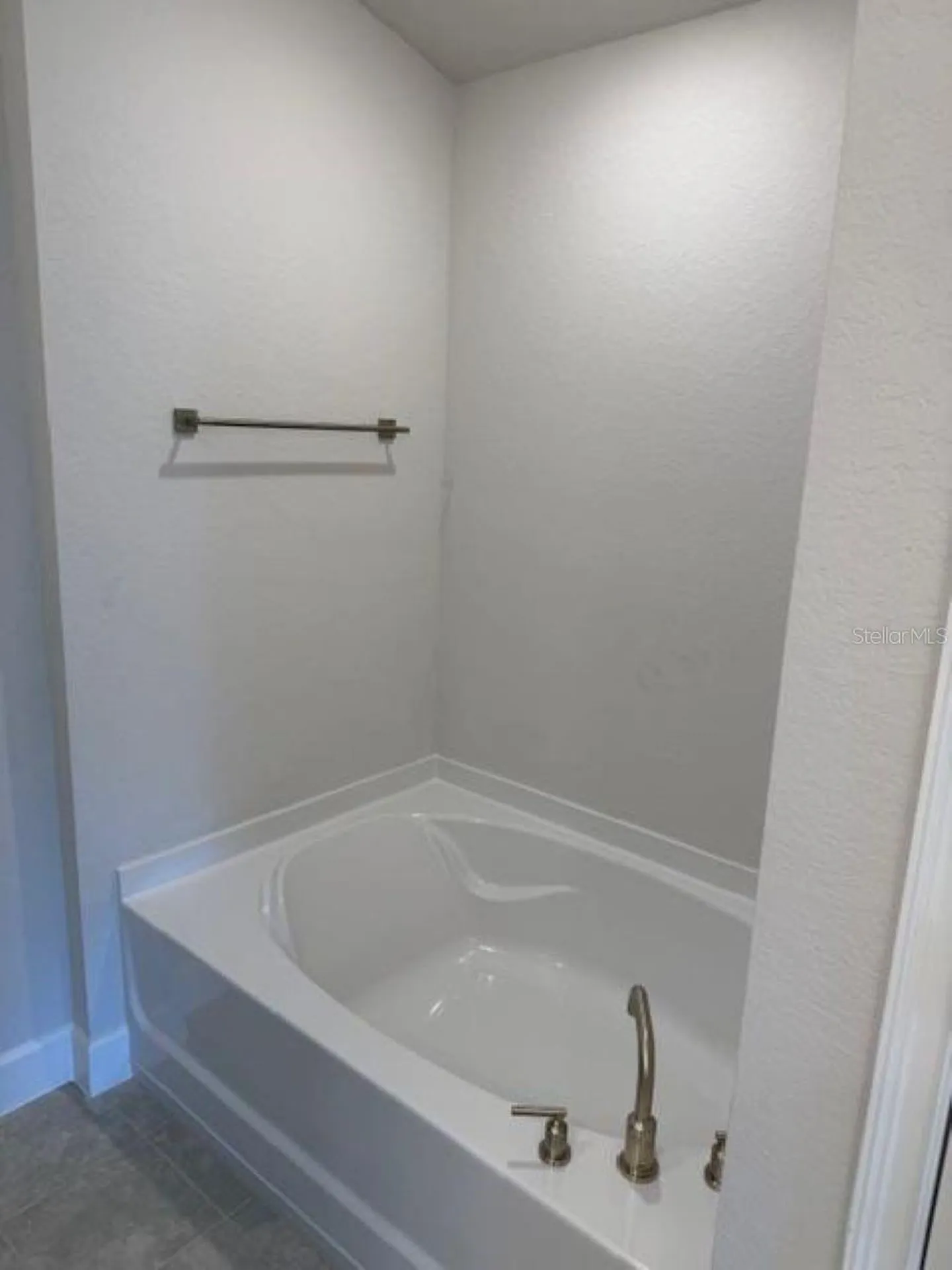 2206 NW 23rd Loop Ocala FL 34475
