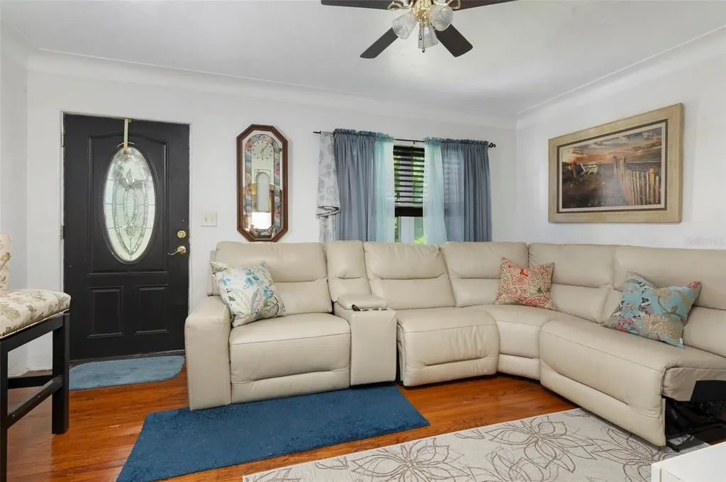 5130 Burlington Avenue N St Petersburg FL 33710