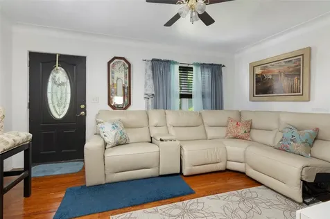 5130 Burlington Avenue N St Petersburg FL 33710