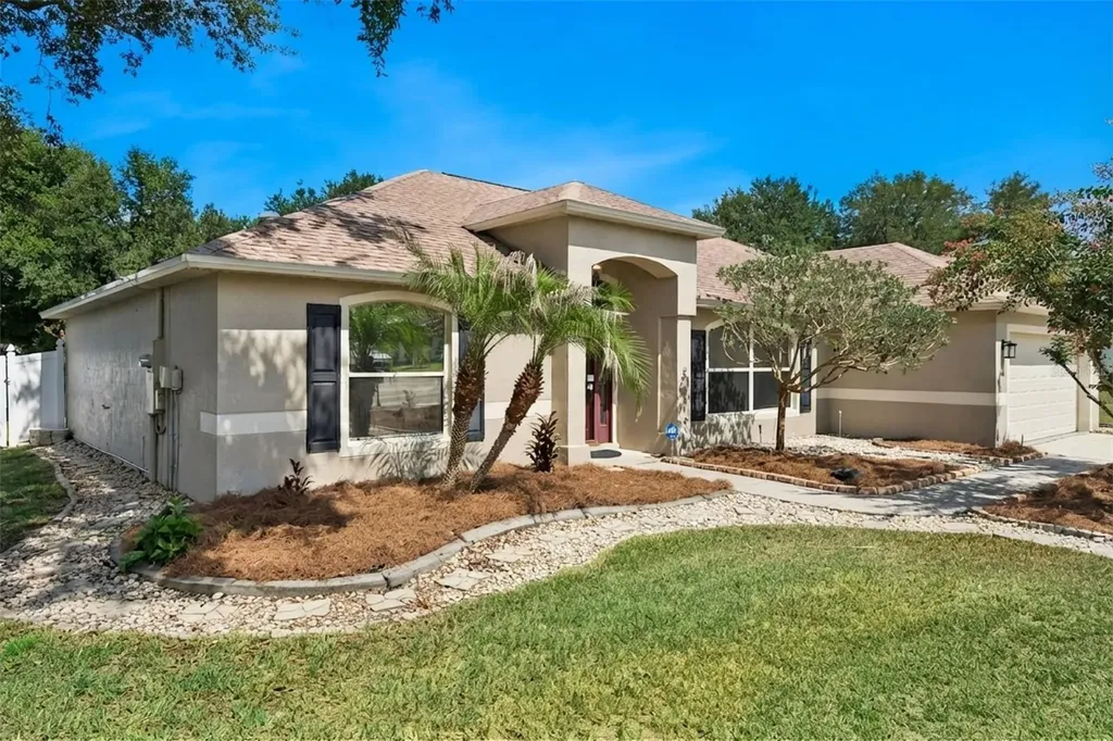 1115 Lakeview Oaks Drive Minneola FL 34715