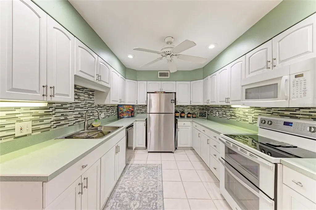 5209 34th Street Court W Bradenton FL 34210