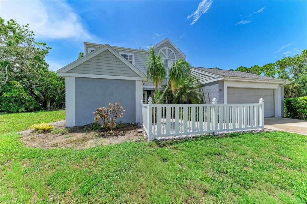 5209 34th Street Court W Bradenton FL 34210