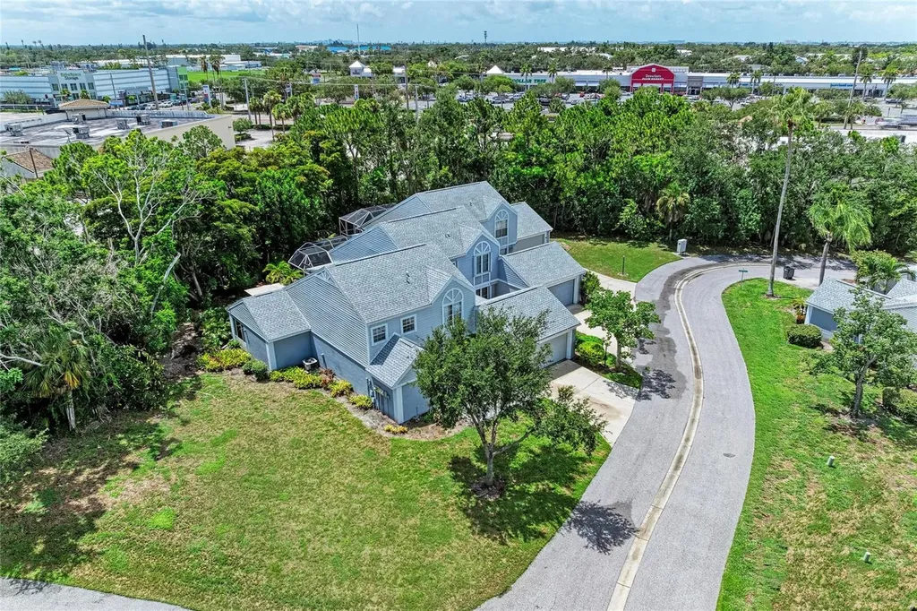 5209 34th Street Court W Bradenton FL 34210