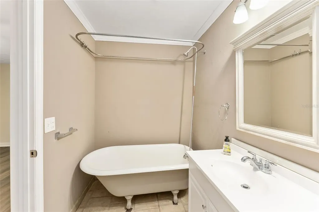18673 NW 252nd Street High Springs FL 32643