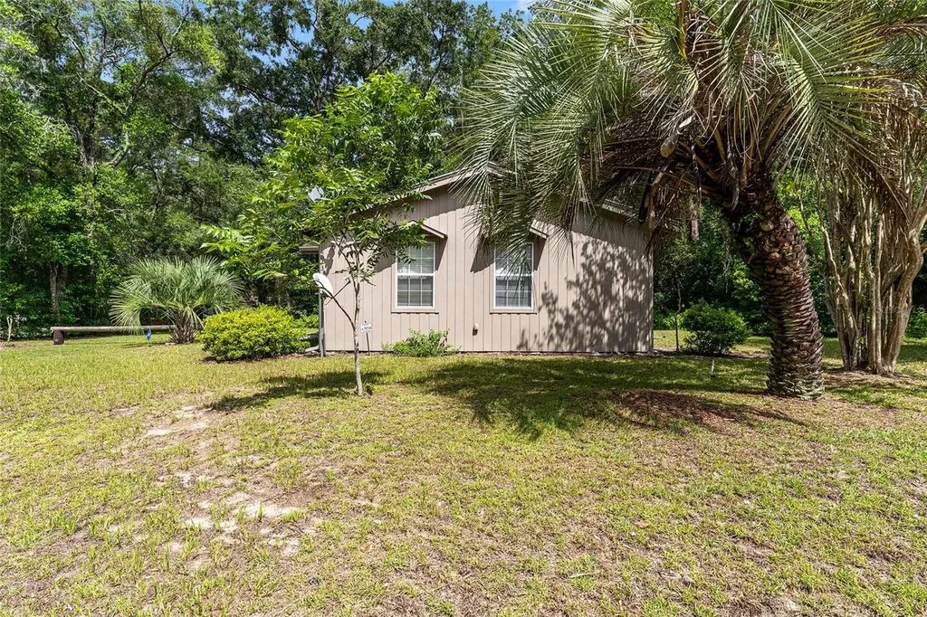 18673 NW 252nd Street High Springs FL 32643
