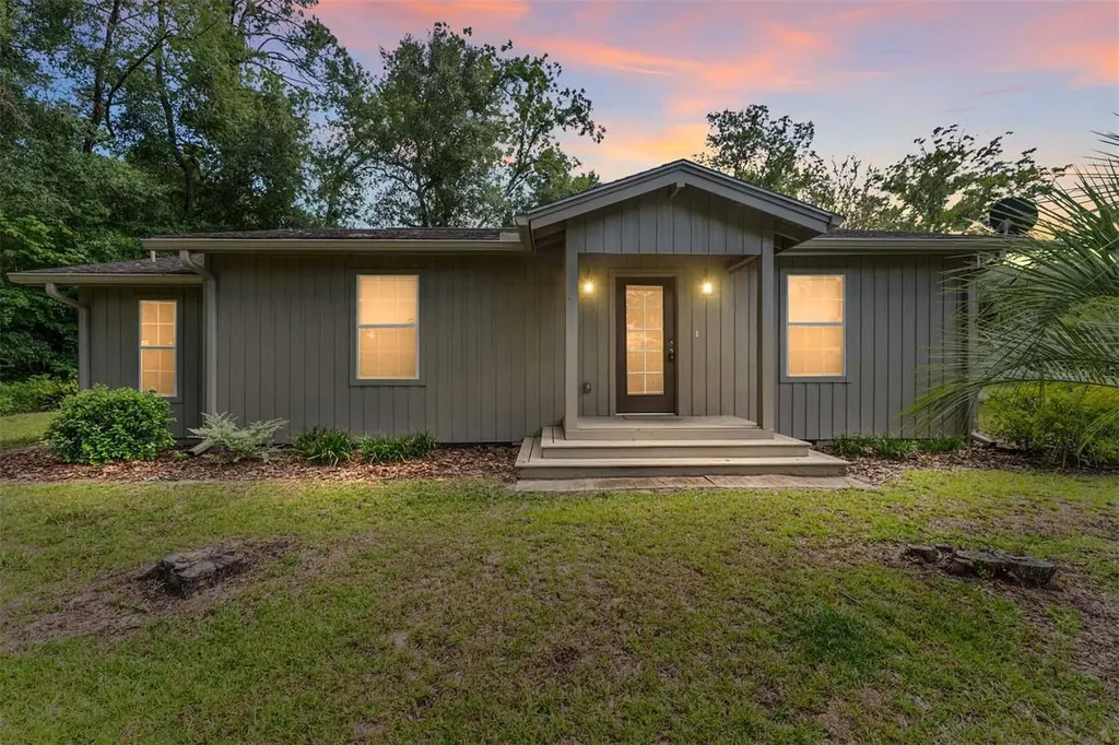 18673 NW 252nd Street High Springs FL 32643