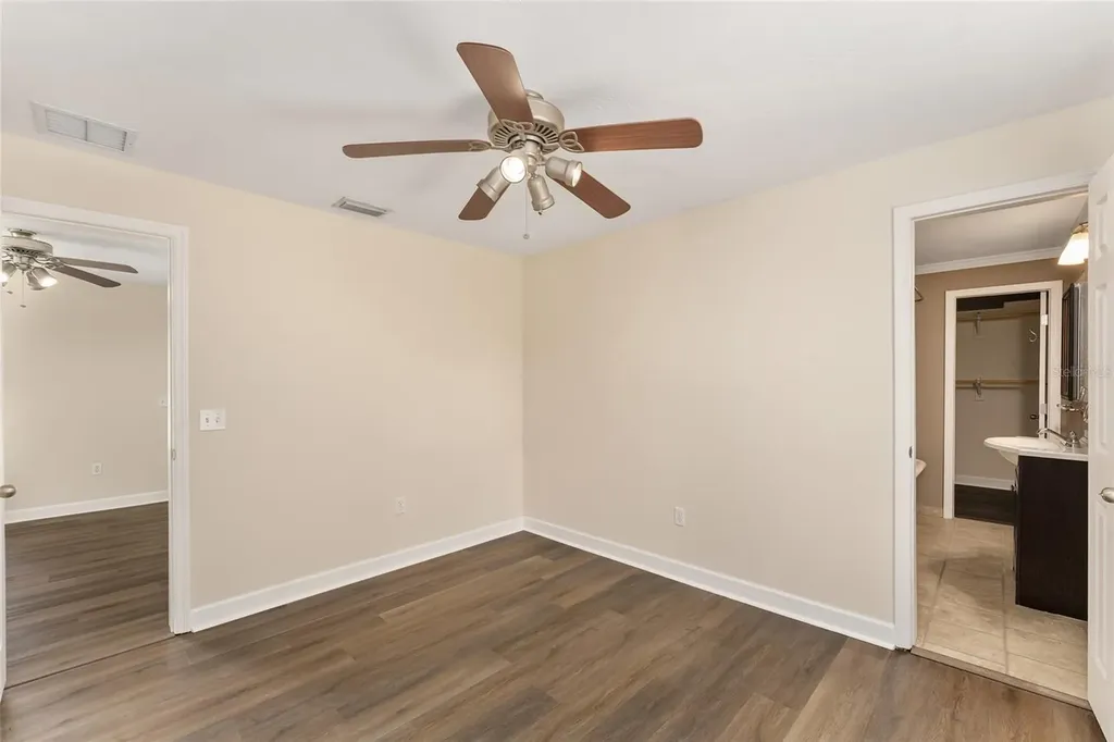 18673 NW 252nd Street High Springs FL 32643